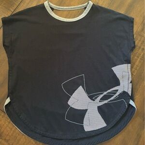 Under Armour Black Short Sleeve Tee with Gray Logo Accent